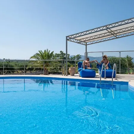 Santo Villa, A Riveting Group Sanctuary! * Paralia Kourna