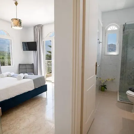 וילה Santo Villa, A Riveting Group Sanctuary! *