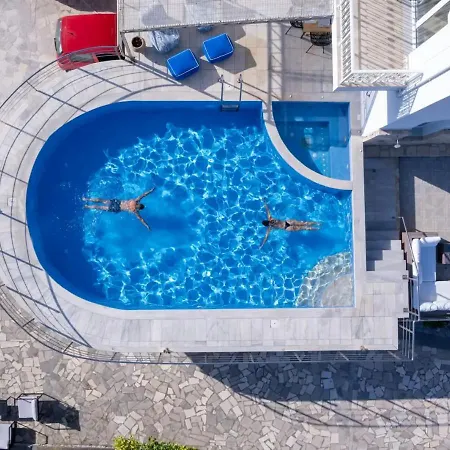 וילה Santo Villa, A Riveting Group Sanctuary! Paralia Kourna