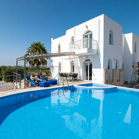 Santo Villa, A Riveting Group Sanctuary! * Paralia Kourna